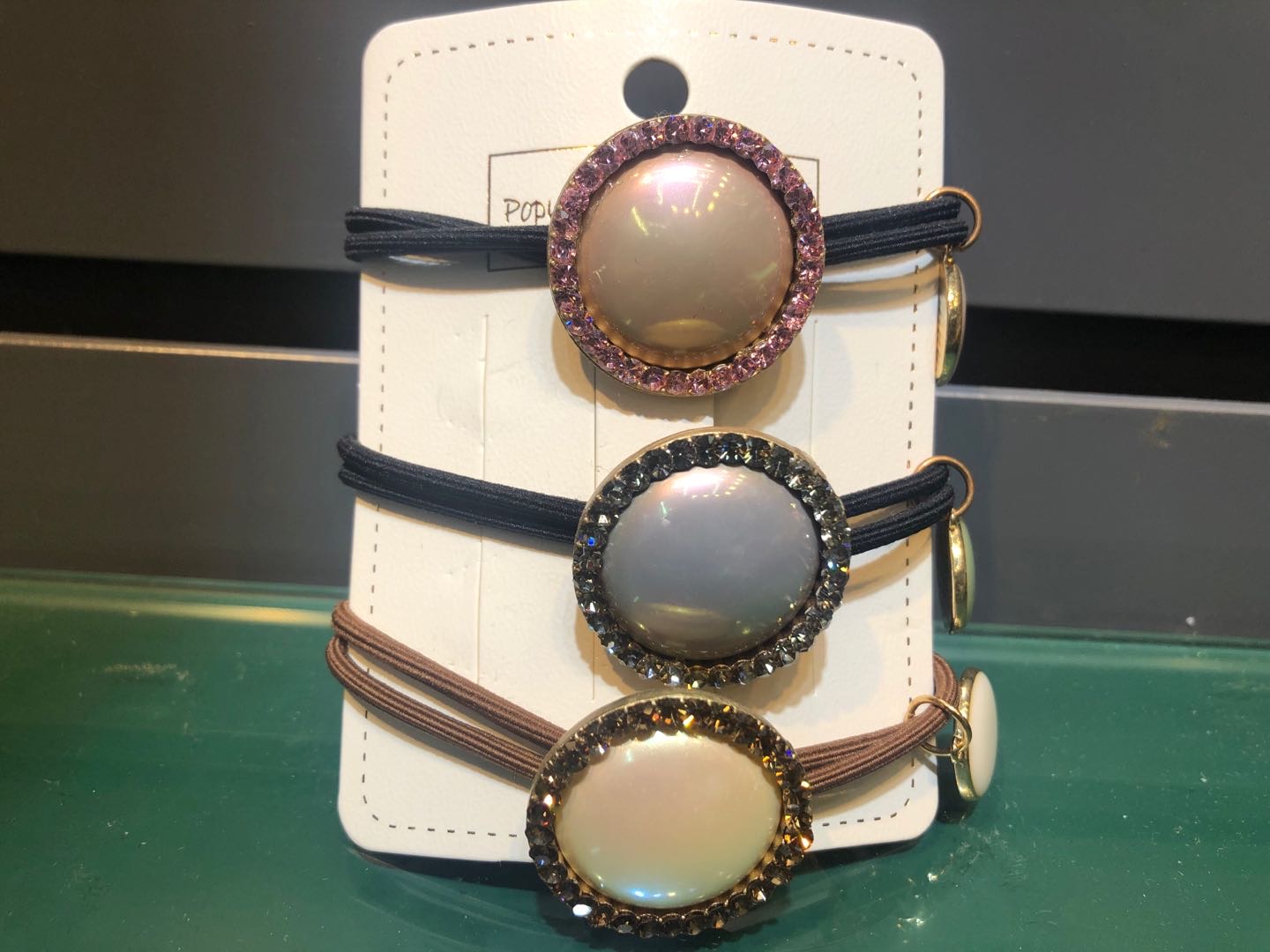 Korean retro French jewelry large pearl hair band, retro small chanel-style rubber band, women's hair tie, female Internet celebrity Instagram thick ponytail
