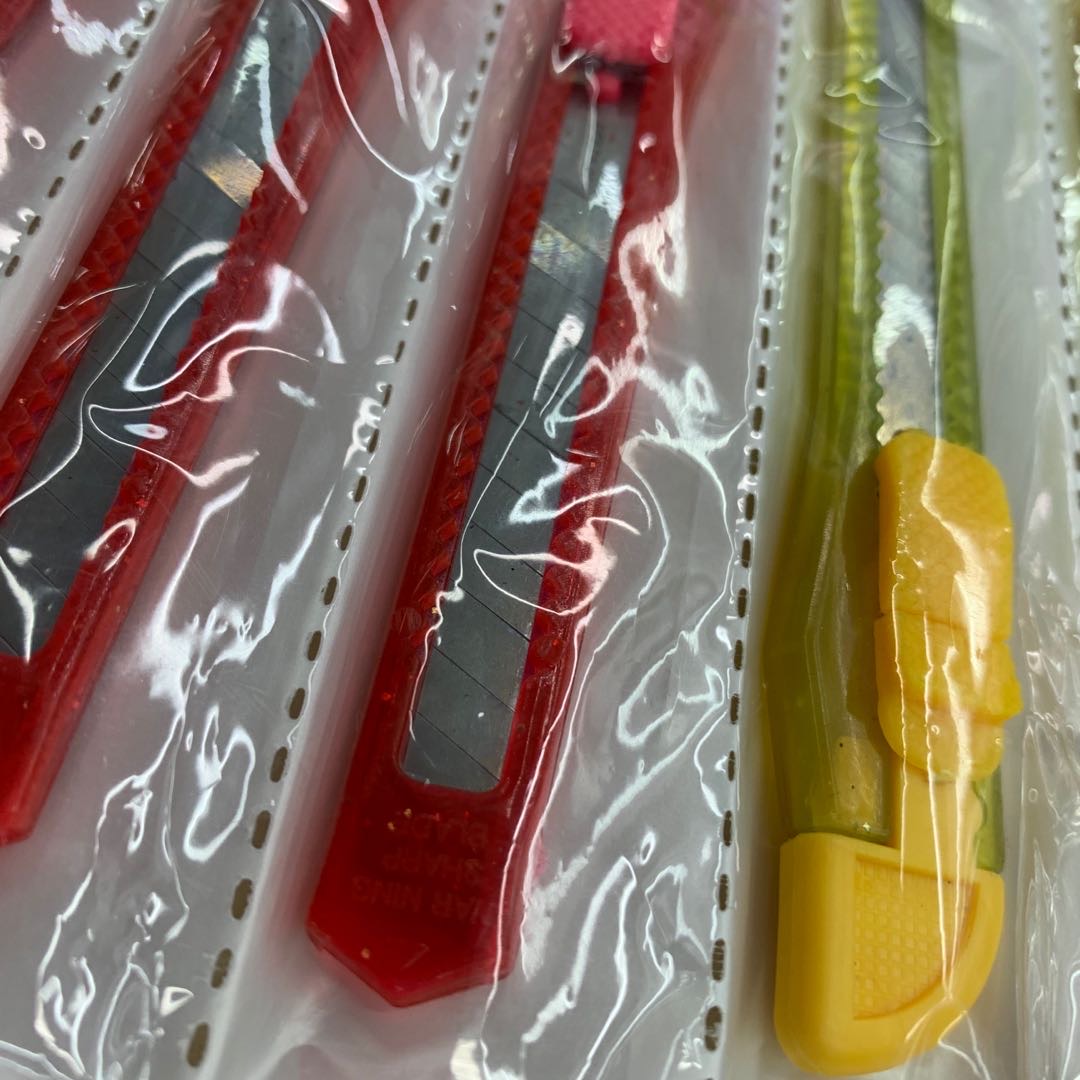 Multi-Color Art Knife Tool Knife Office Knife Specification drawing
