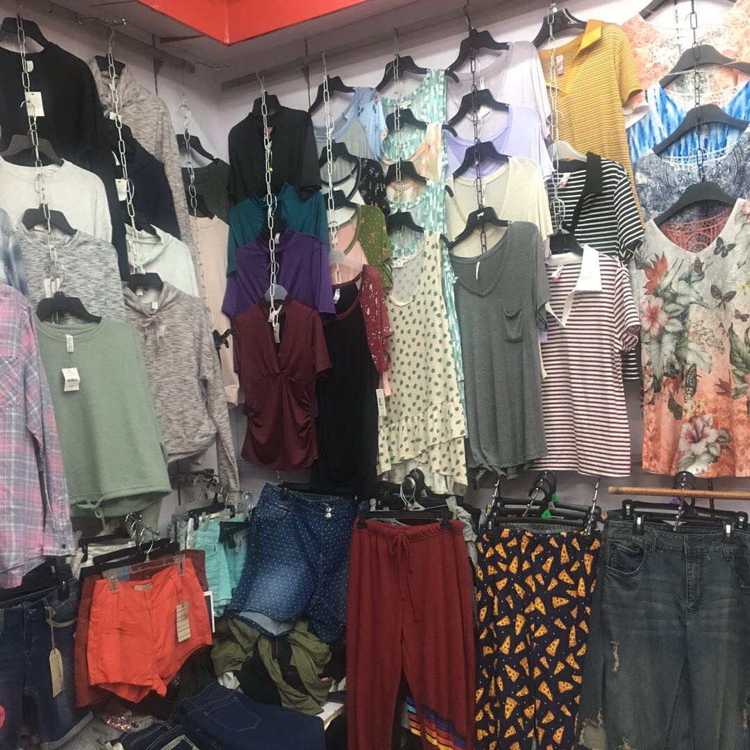 Jiang Qiufeng Clothing Store describe pic - 3