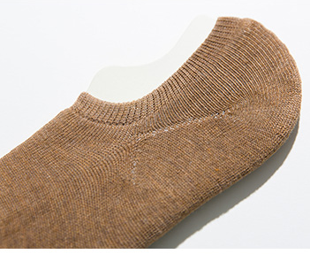 Nuevos calcetines de barco para hombres calcetines antideslizantes de silicona para hombres de color sólido transpirable invisible calcetines details Picture