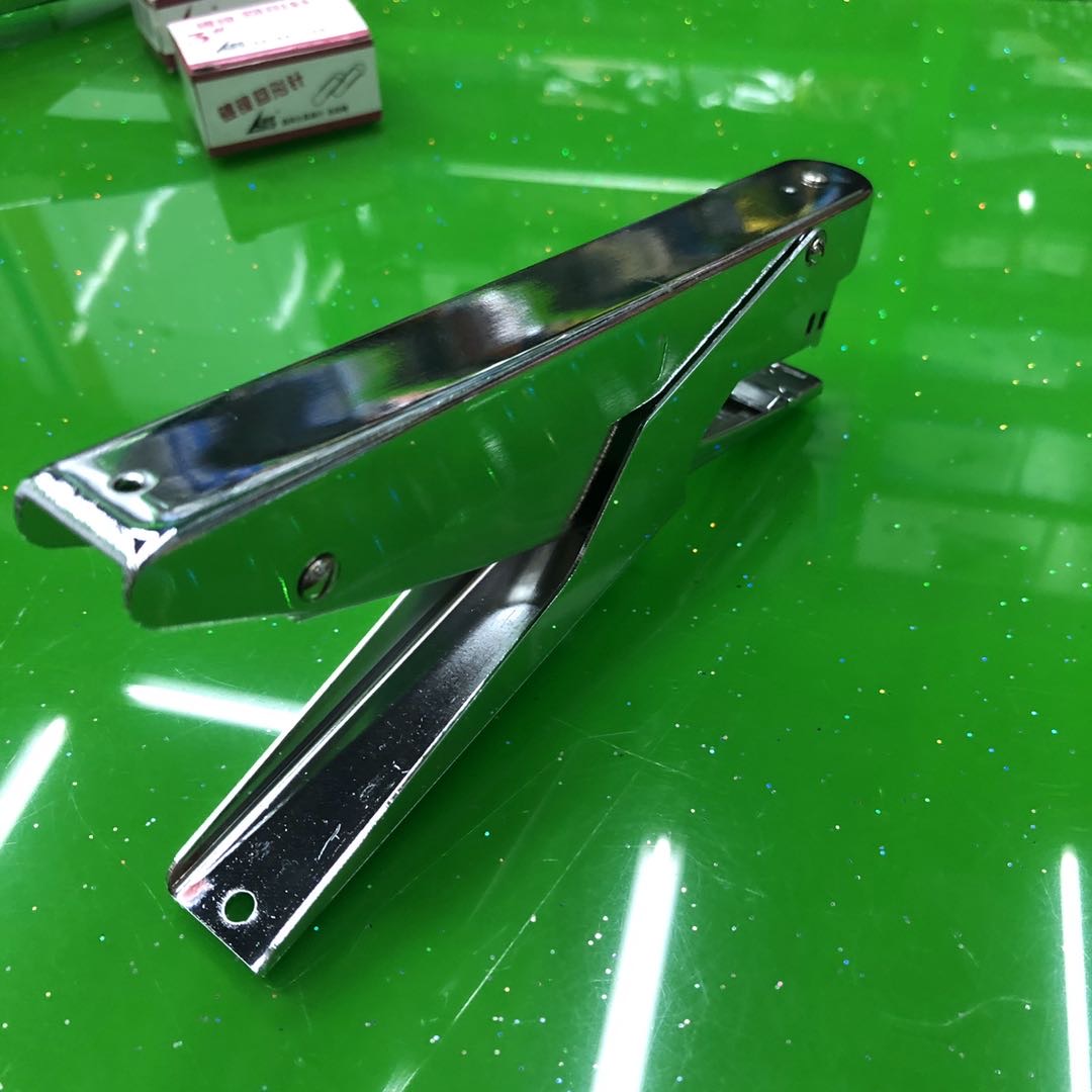 Student business stapler, hand-held stapler, metal stapler, office labor-saving stapler, durable thickened stapler Specification image