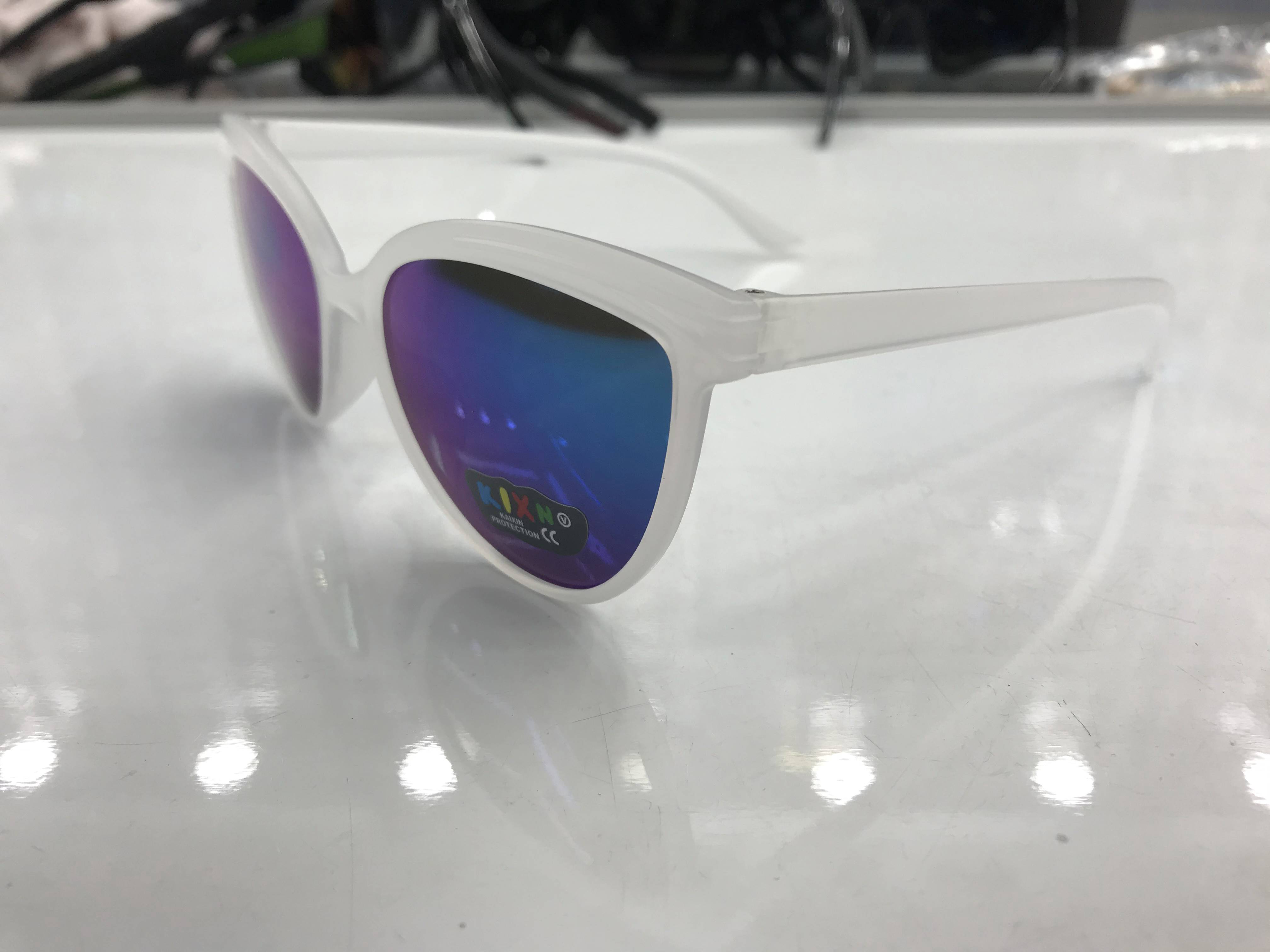 2020最新款儿童时尚太阳镜防紫外线眼镜UV400产品图