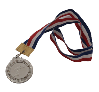 The new 6.5cm metal medal of the Glorious Trophy is custom-made. The trophy can be customized with a Coco logo details Picture