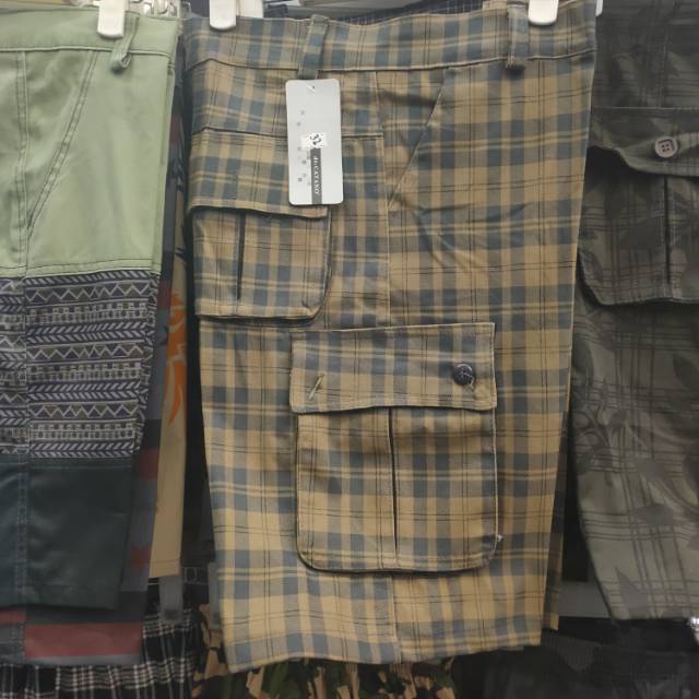 Checkered American checkered casual pants for men, trendy retro workwear pants, short 5-inch, a trendy brand with large underpants for summer wear