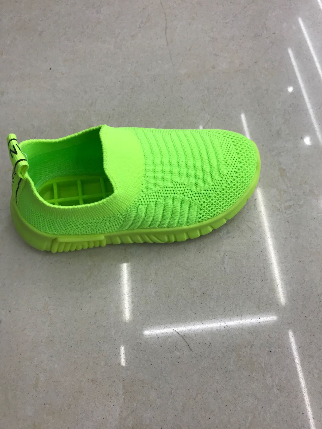 2020 New Slip-On Lazy Set Feet Children's Shoes Casual Shoes Board Shoes Trend Sports Shoes details Picture