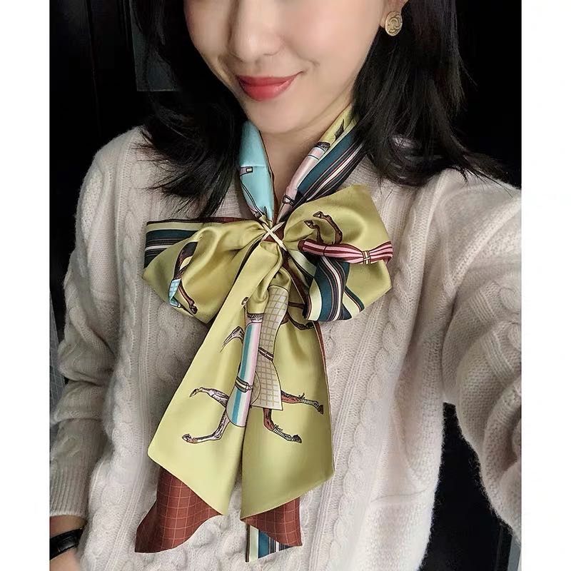 休闲时尚潮流围巾蓝色花纹丝巾多色可选