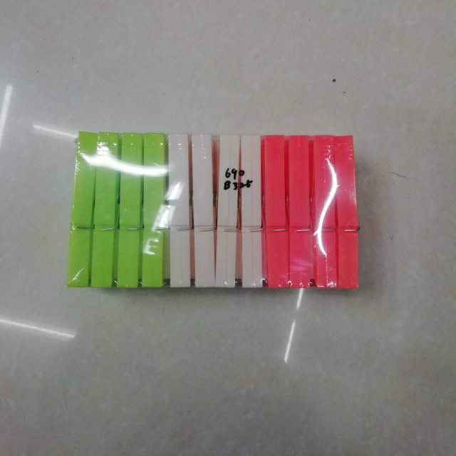 晾衣服晒被子防风固定器大号小号家用衣夹晾晒夹强力塑料夹子12个三色套装