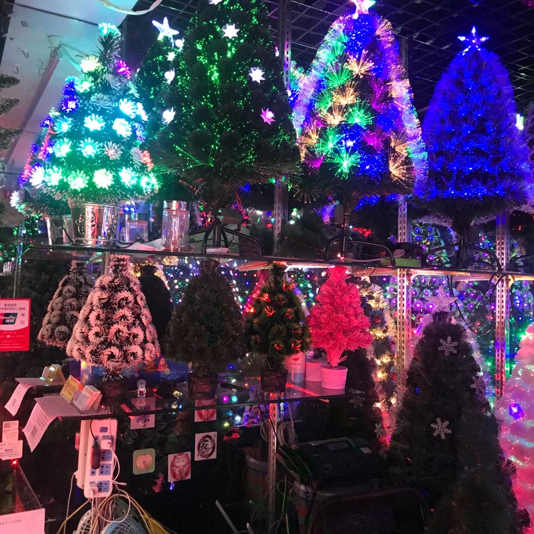 Yiwu Sendi Christmas Handicrafts Factory describe pic - 1