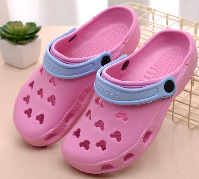 Wholesale of new double-soled men's garden shoes, anti-slip thickened round hole clogs, men's flip-flops, beach shoes and slippers Specification image