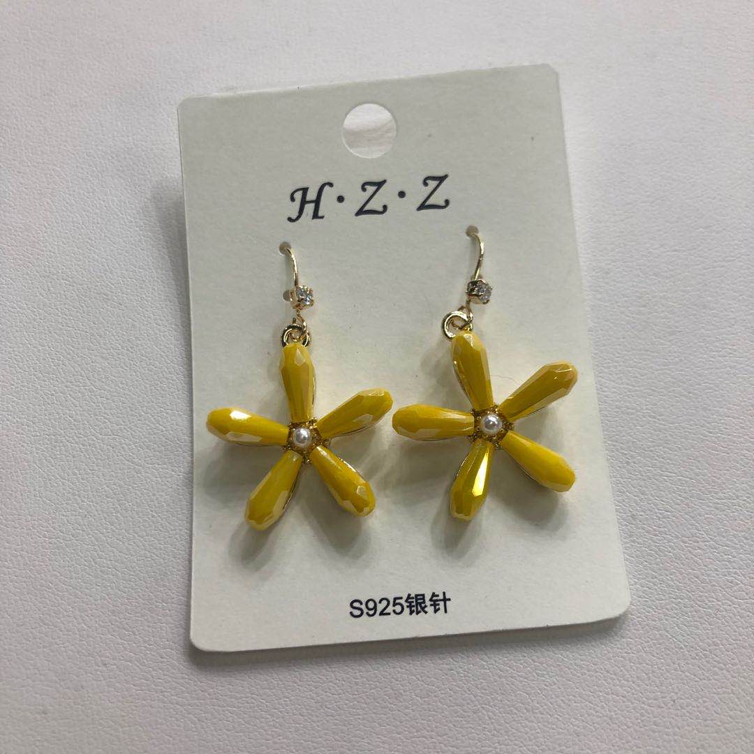 S925 Silver needle yellow flower earrings temperament fashion new earrings simple all matching color jewelry thumbnail