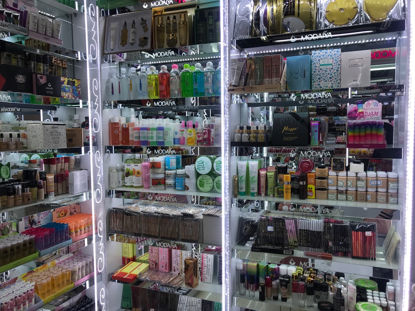 Huazi Mei Cosmetics from Guangdong, China describe pic - 2