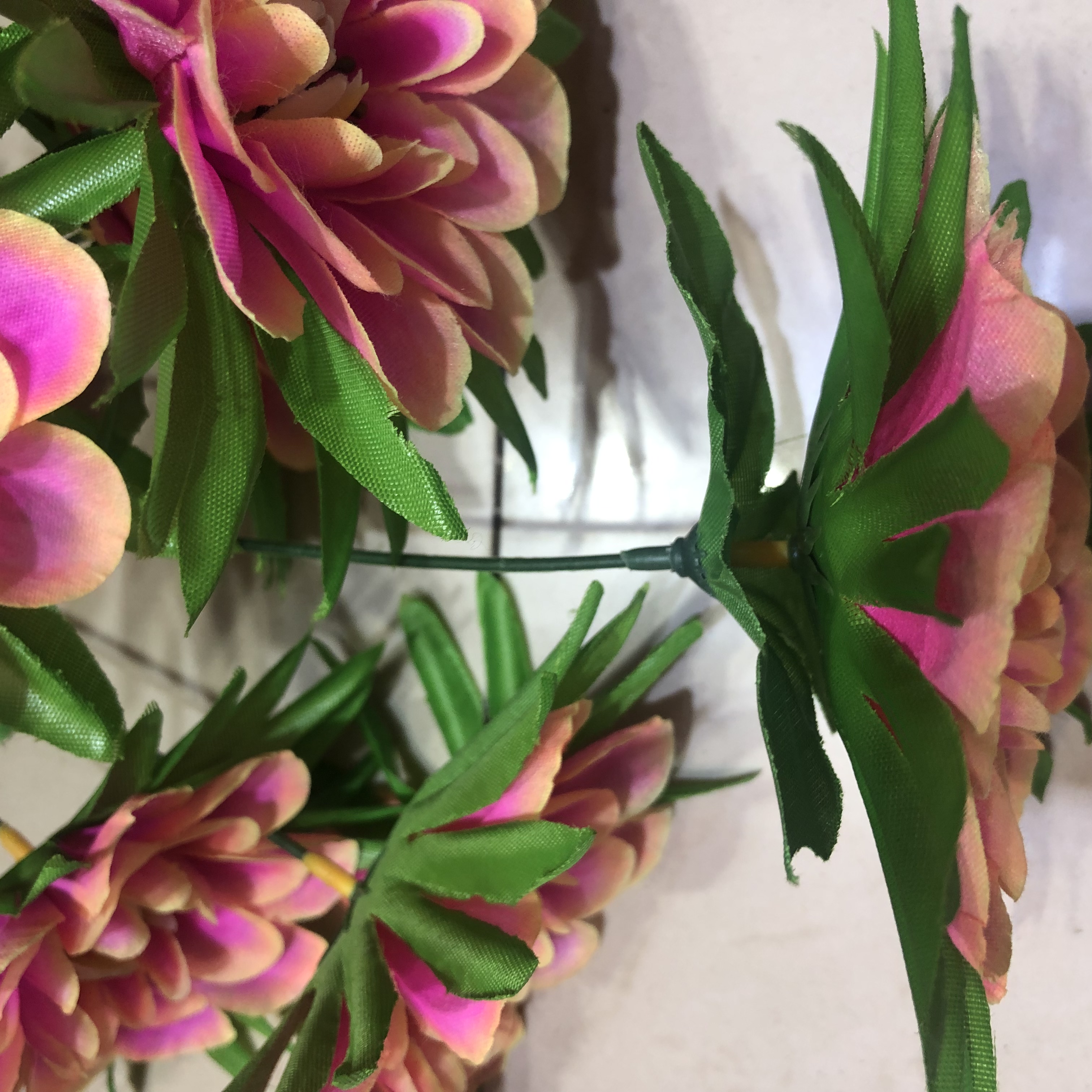 A single artificial floral arrangement, decorated with garden silk fabric, featuring plastic flower slots for chrysanthemums, black fungus chrysanthemums and orchids Specification image