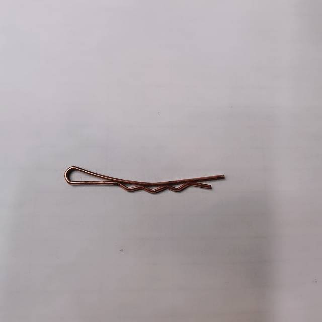 Our factory specializes in electroplated red copper single-line wavy bb clips, gripper hair clips, hair bands and hair comb accessories
