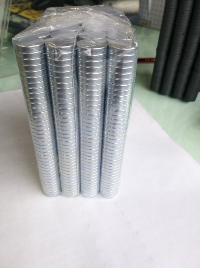 强磁圆形钕铁硼批发细节图