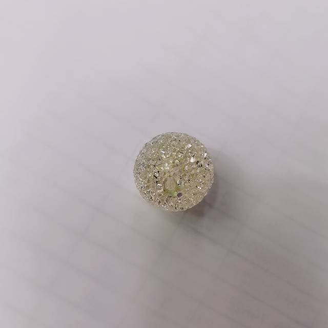 Factory direct sales: Perforated round ball resin diamond bracelets, earrings, Christmas tree accessories, rice beads, connecting beads, sequins in various colors, hexagonal gold, onion powder, laser pieces Specification image