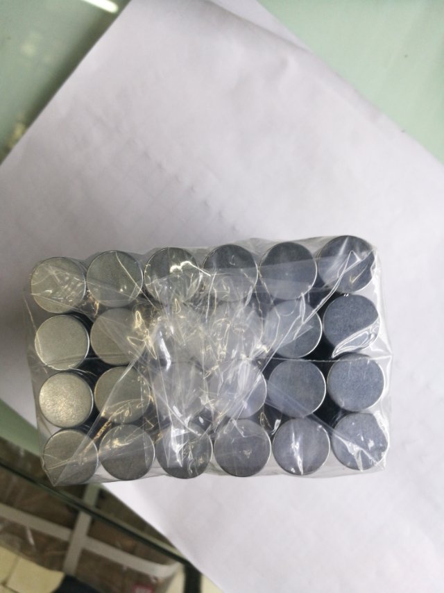 强磁圆形钕铁硼批发产品图