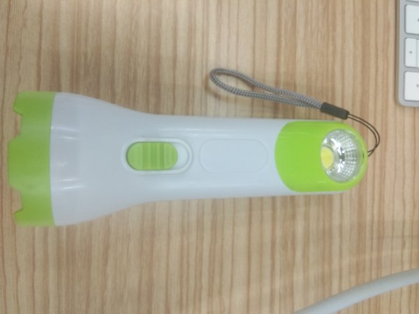 强光手电筒led充电超亮远射户外灯家用w多功能