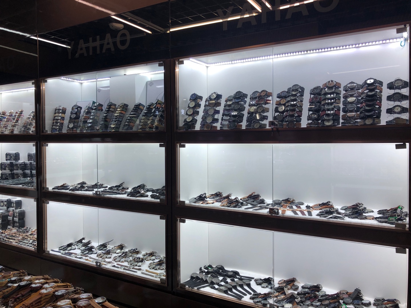 Yahao Watch Shop describe pic - 1