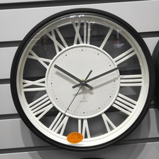 挂钟西班牙简约设计师轻奢极简钟表北欧客厅装饰ins时钟创意