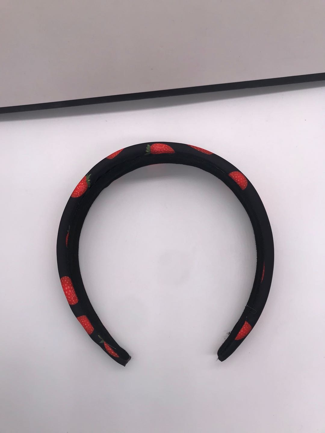 发带女网红外出扎马尾夏宽边发箍草莓网纱头箍时尚潮个性甜美百搭图