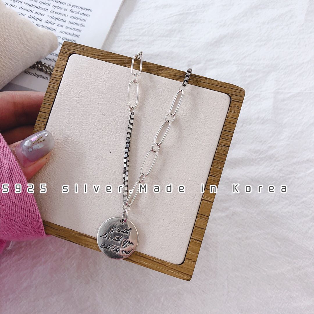 Korean-style engraved round pendant necklace, simple pure silver, high-end, individual, elegant and versatile accessory Specification image