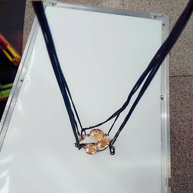 Amber glass chain necklace, elegant accessory factory direct sales Specification image