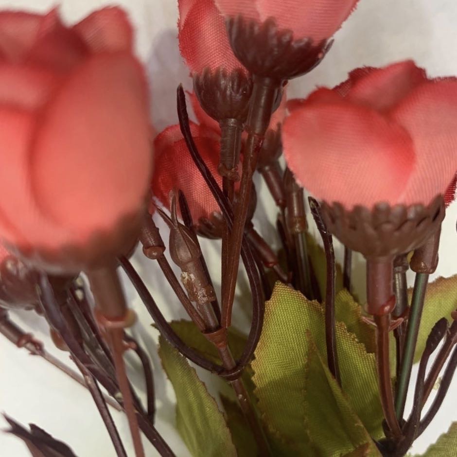 5叉花苞小玫瑰，适合家里餐桌摆件，户外大型场景用仿真花假花细节图