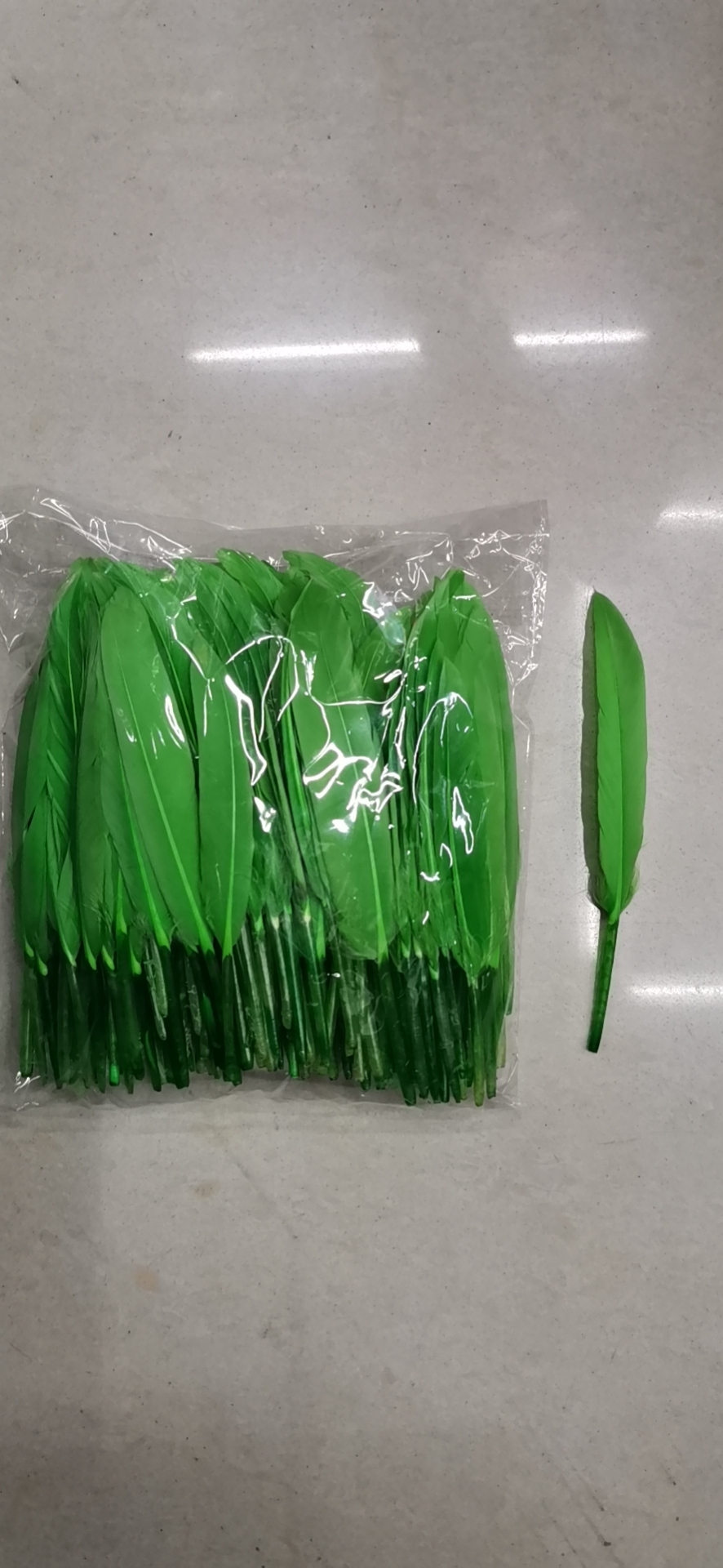 直刀辅料配件服装服饰厂家直销产品图