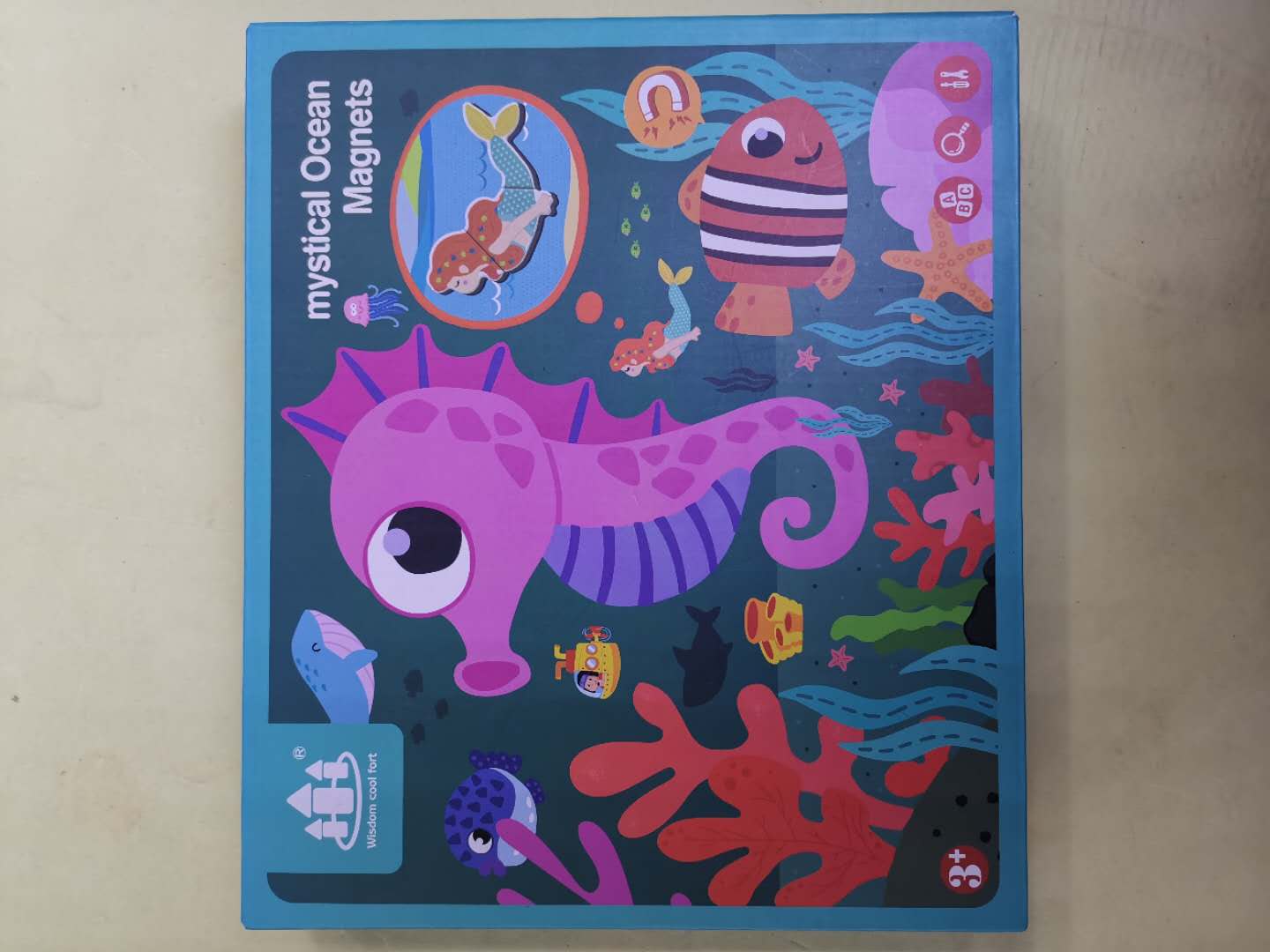 Children's magnetic jigsaw puzzle educational toys for boys, girls, and babies aged 3 to 4 to 6 develop intelligence and brainpower. Magnetic jigsaw puzzle fun ocean