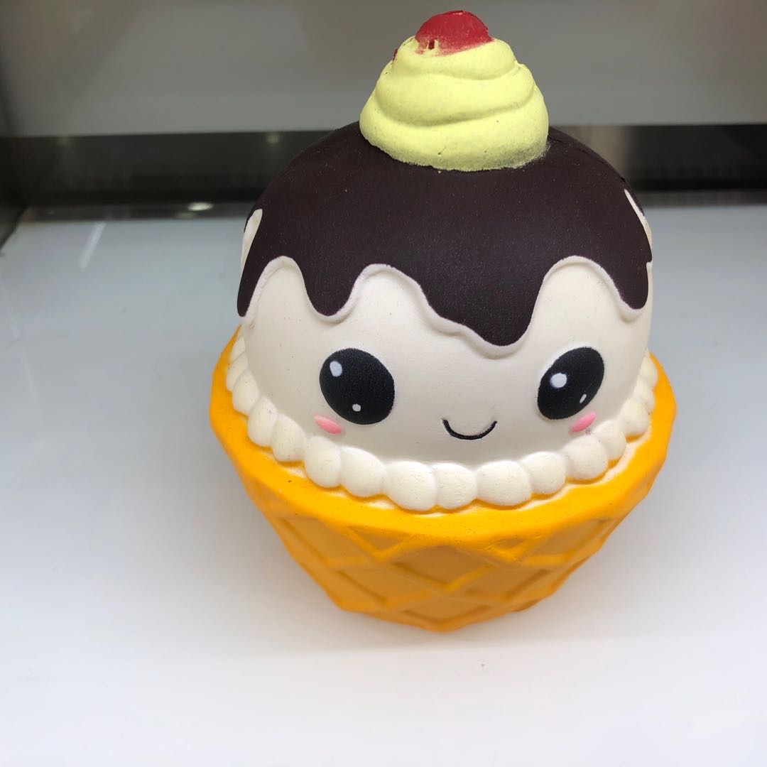 Sweet pinle slow rebound decompression memory cotton PU sponge soft toys environmental protection