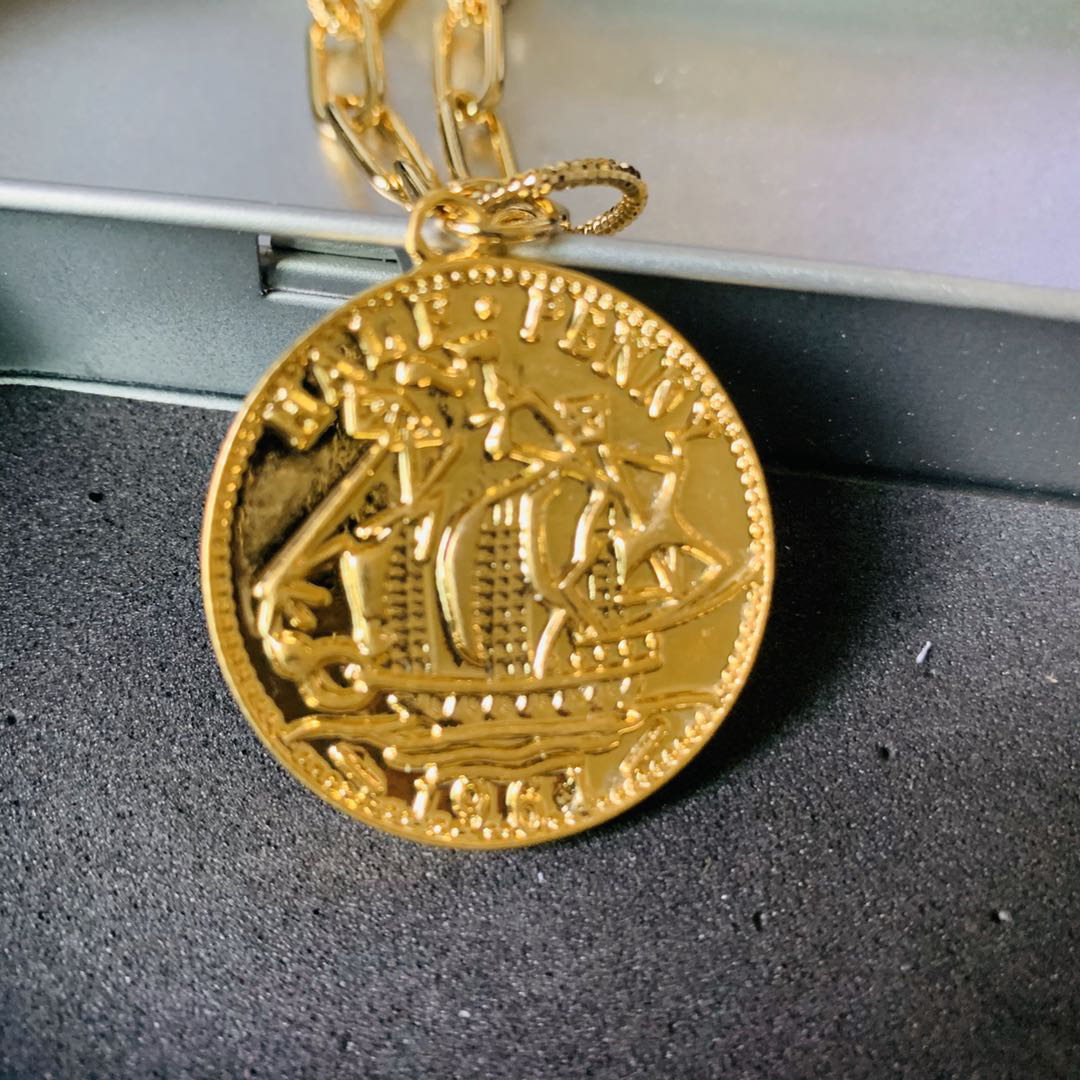 Necklace Alloy Gold 40Cm Fashion Instagram Niche Design European And American Fashion Women Cold Wind Coin Portrait Simple Matching Necklace details Picture