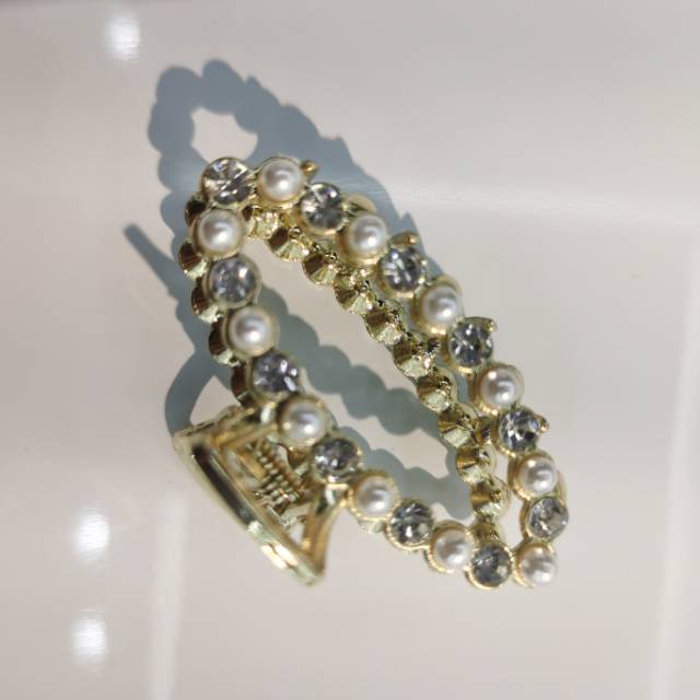 The new Korean-style pearl and rhinestone hairpin headwear is elegant and stylish, suitable for children Specification image