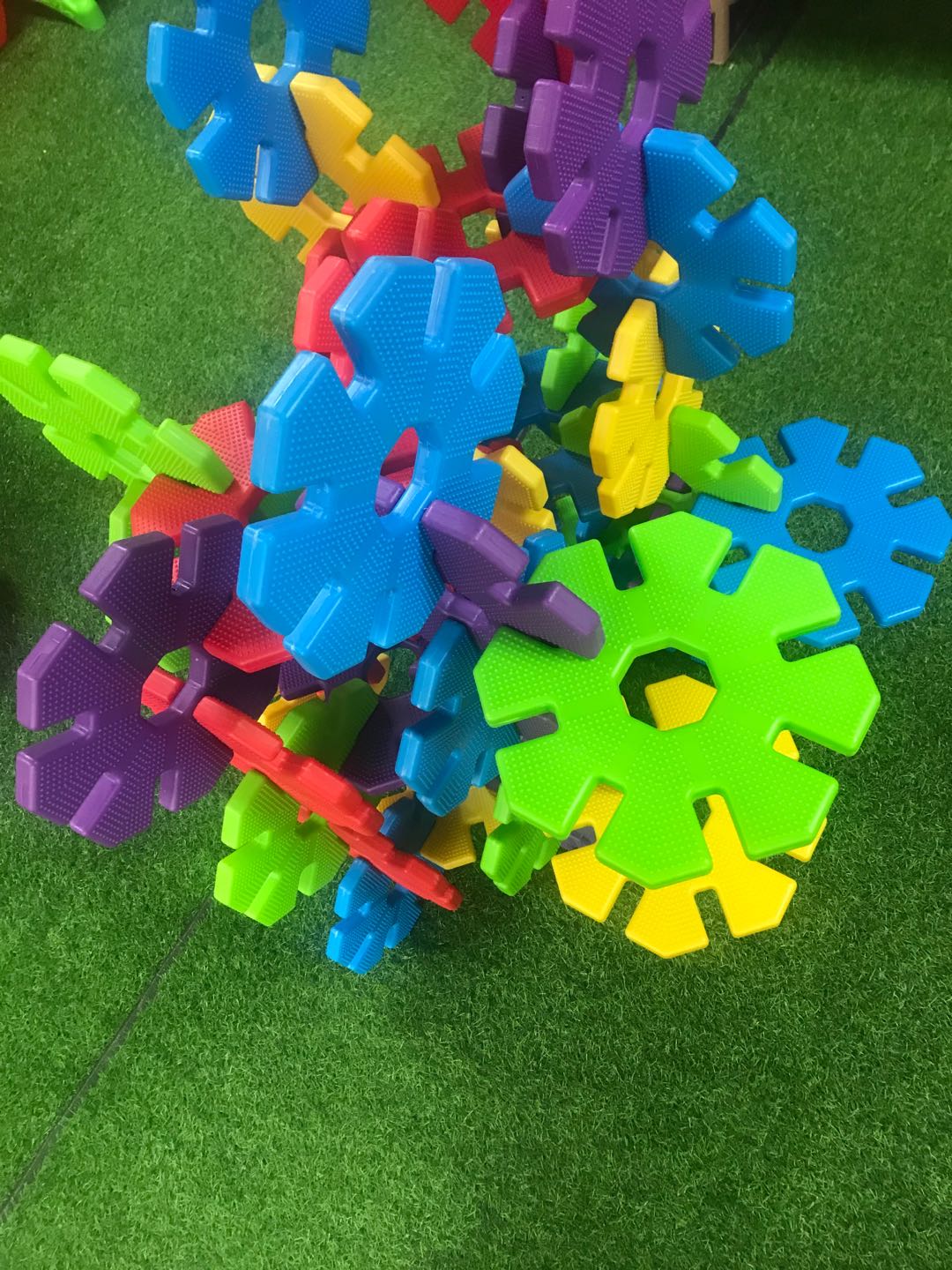 60pieces of large snowflake pieces, 10.5Kg, multi-color children's toys Specification image