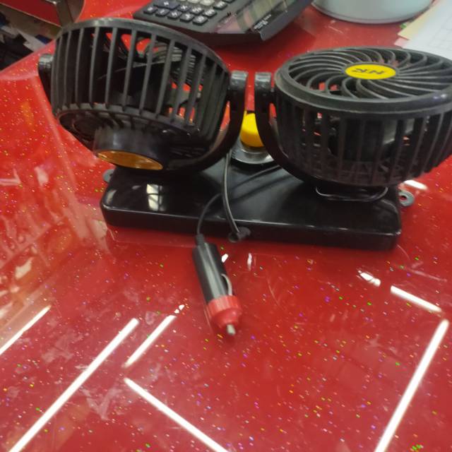 12V车载双头风扇汽车配件细节图