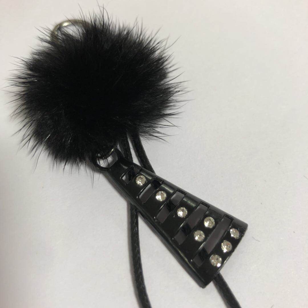Manufacturers Direct Zinc Alloy Plating Mink Hair Hanging Ornaments details Picture