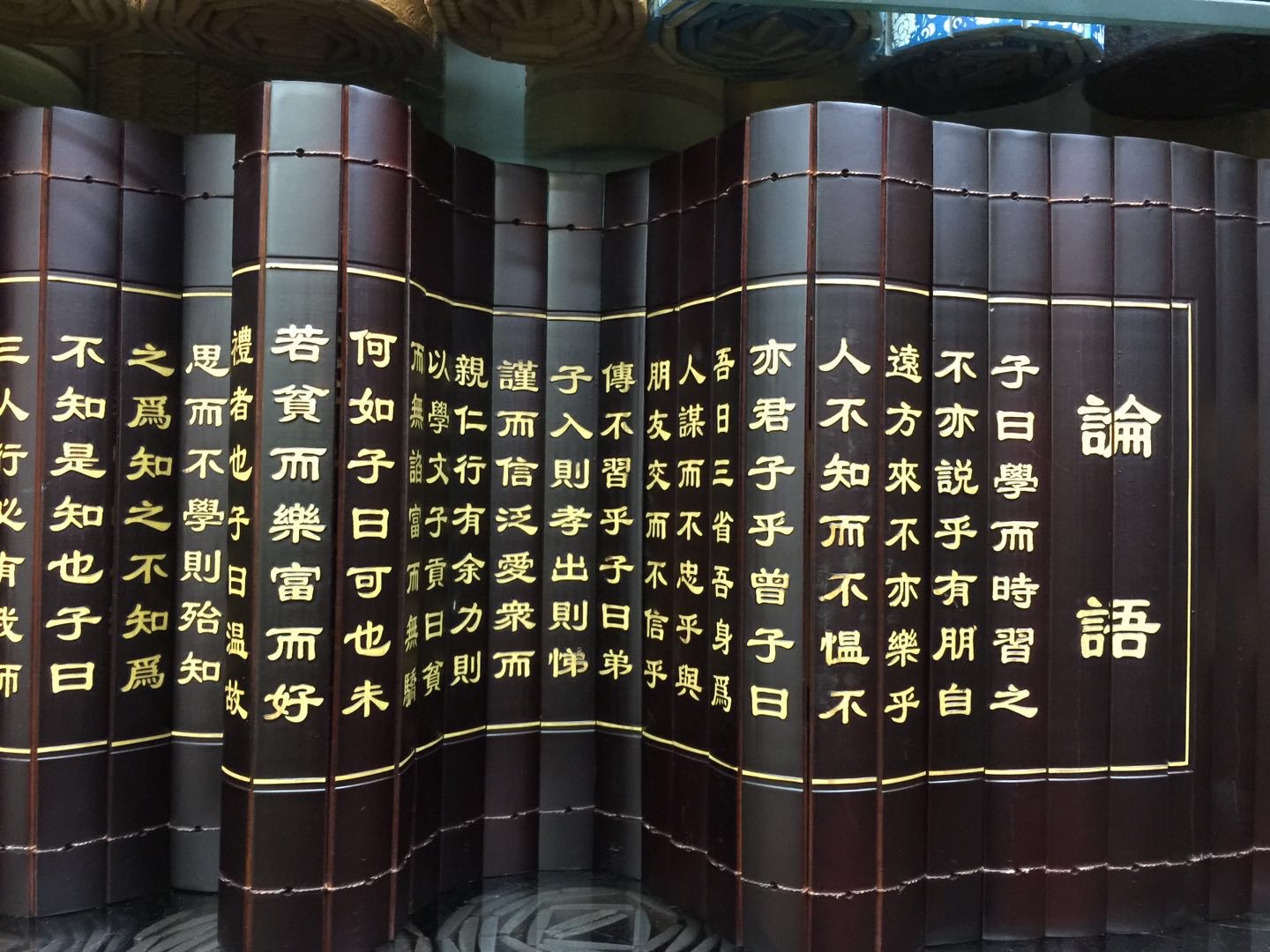 中国风礼品 选用精品毛竹雕刻工艺：竹简