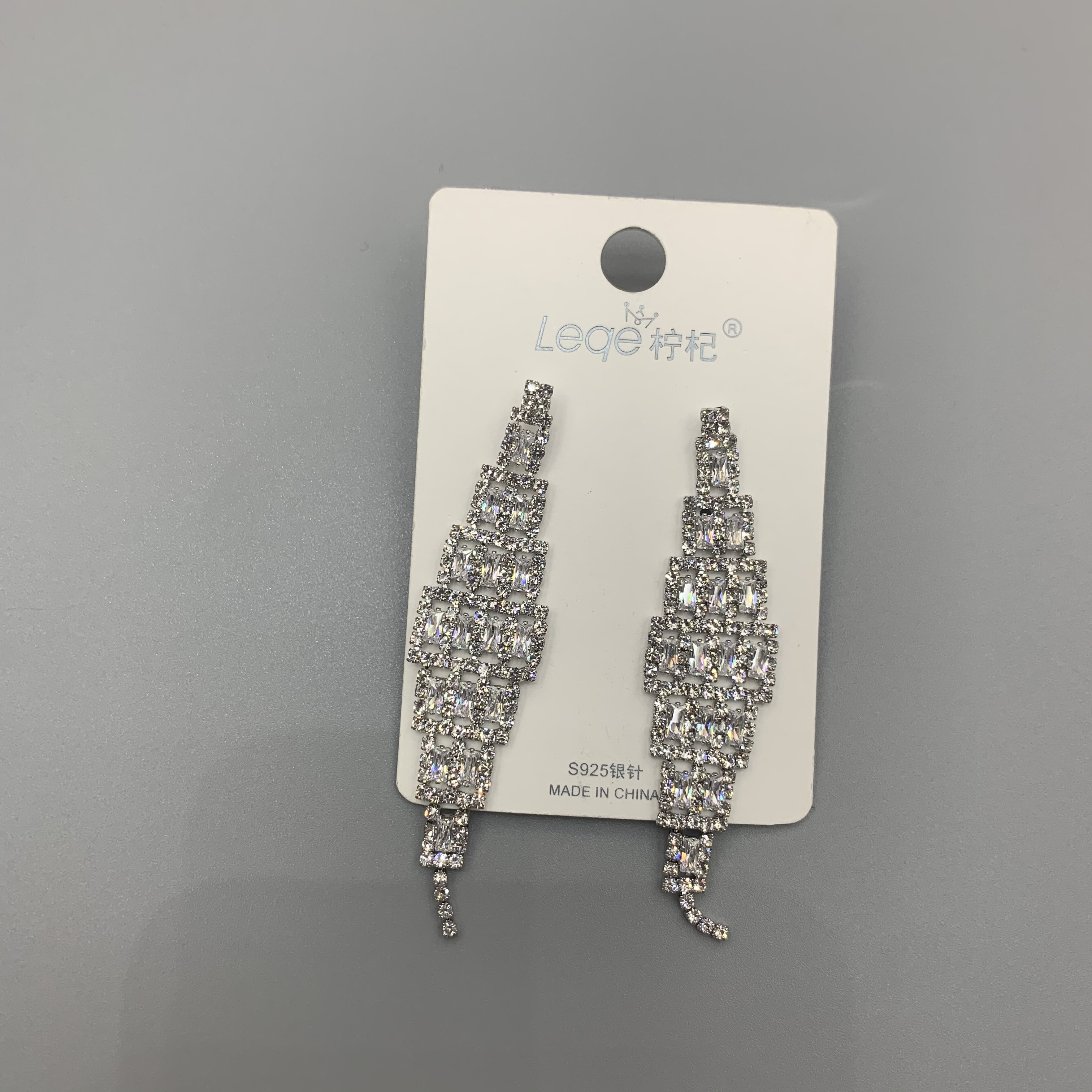 Wholesale South Korea dongda door import earrings long face thin cool wind high sense of rhinestone earrings Super fairy thumbnail