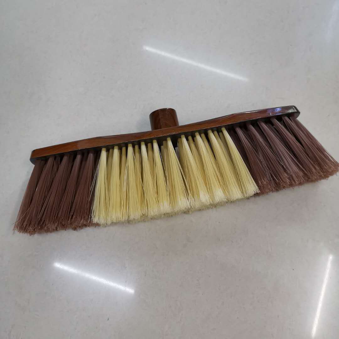 Origin Self-Marketing Large Triangular Plastic Broom Price Concessions Durable details Picture