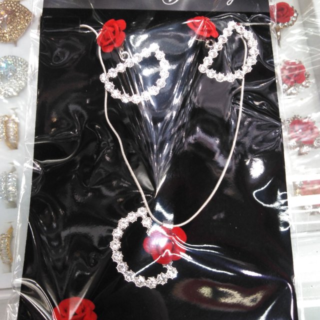 Claw chain, necklace, earrings, rose necklace