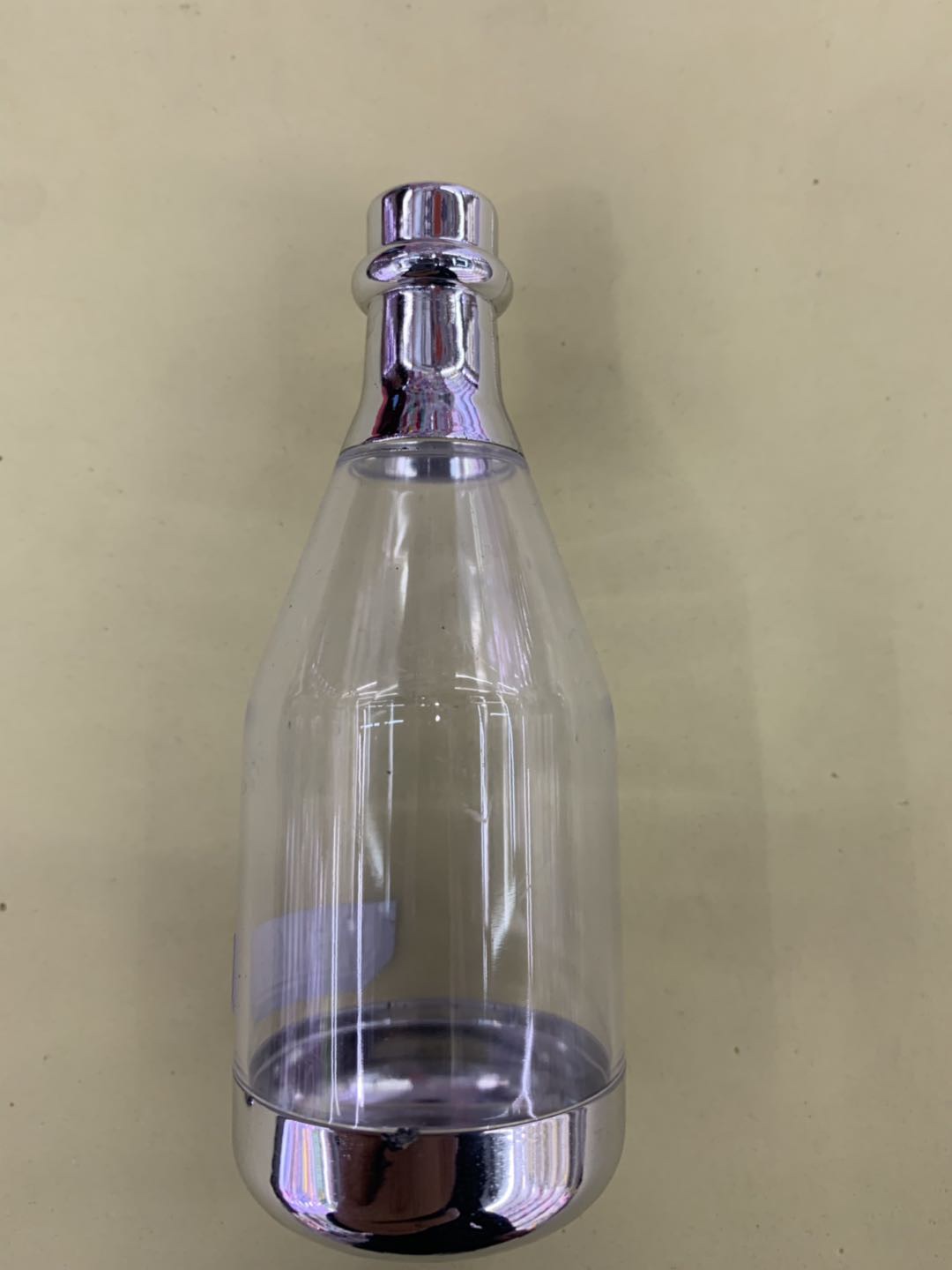 New environmental box beer bottle shape PS material plastic box chocolate candy packaging gift box thumbnail