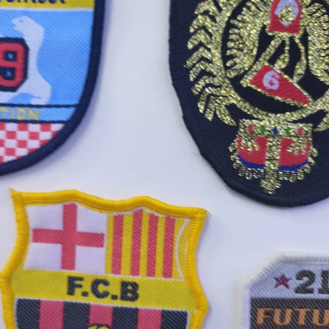 衣服领标订做定做服装定制现货高档logo标签水洗标织唛商标布标热卖款服装辅料