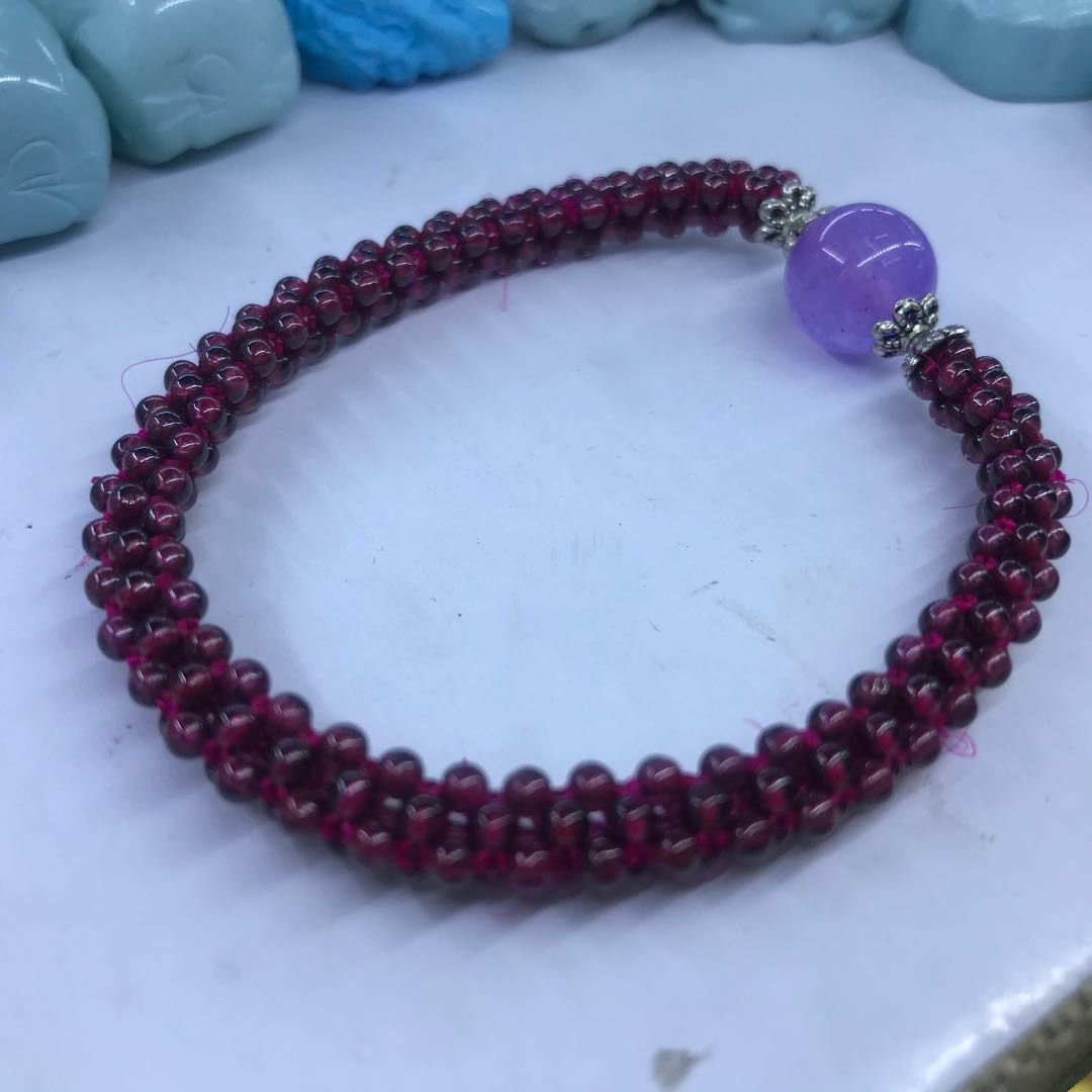 Natural genuine 7A Brazilian purple-toothed garnet bracelet for women, a multi-loop transfer bracelet with small particles details Picture