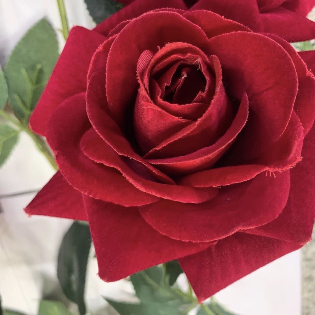 仿真花假花餐桌卧室客厅装饰品摆设花酒柜红色摆件工艺品塑料花产品图