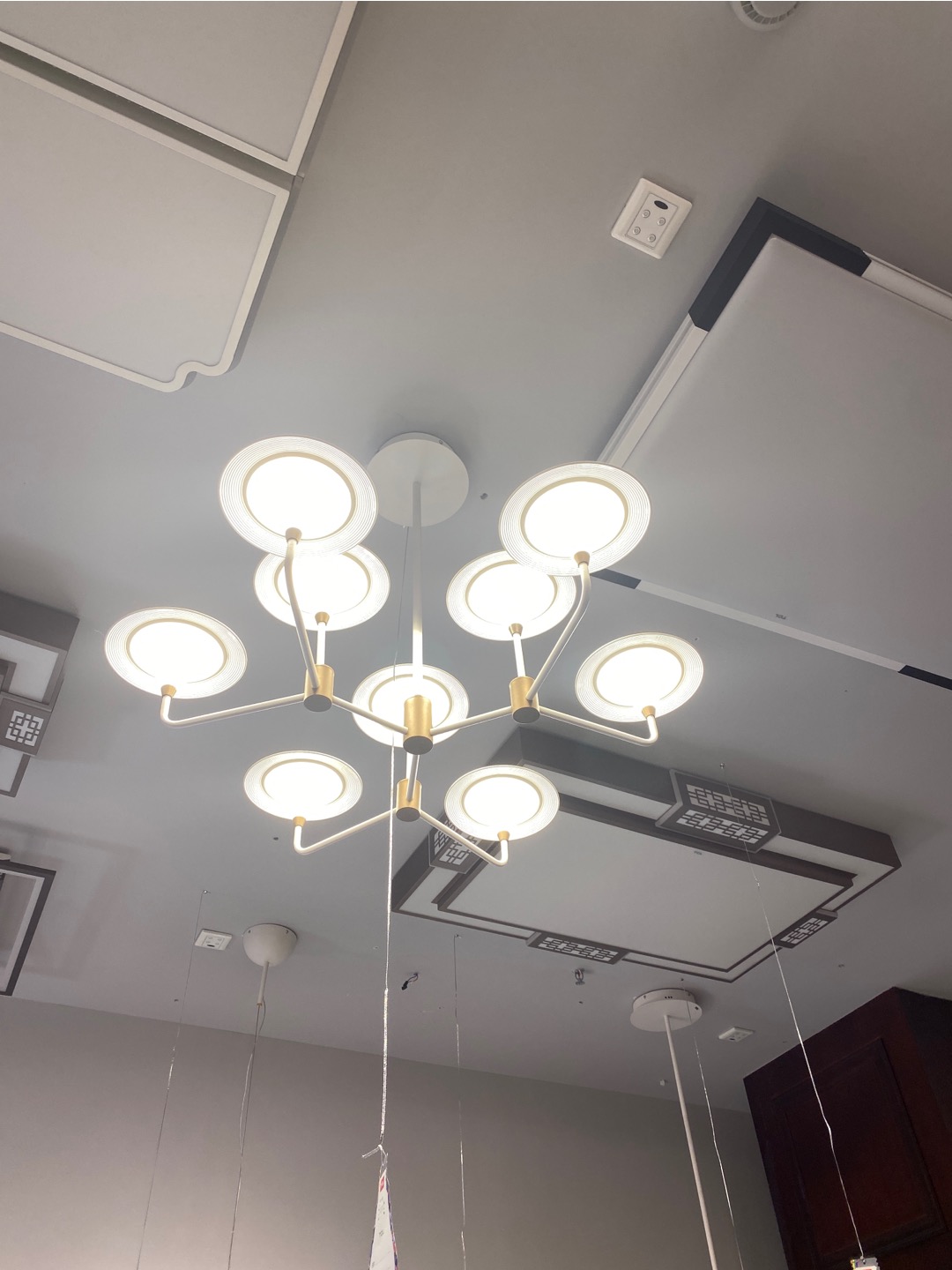TCL Lighting chandelier, home cloud sea Jade plate, Nordic modern style, light luxury Specification image
