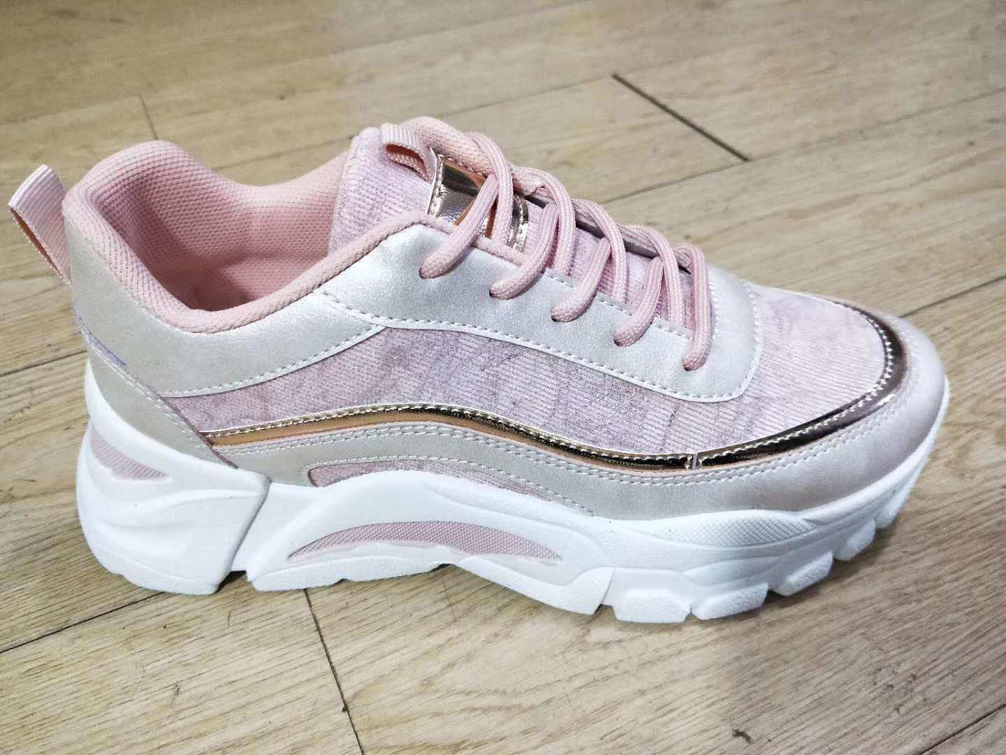 2020爆款新款韩版潮流运动1跑步休闲百搭板鞋网面球鞋