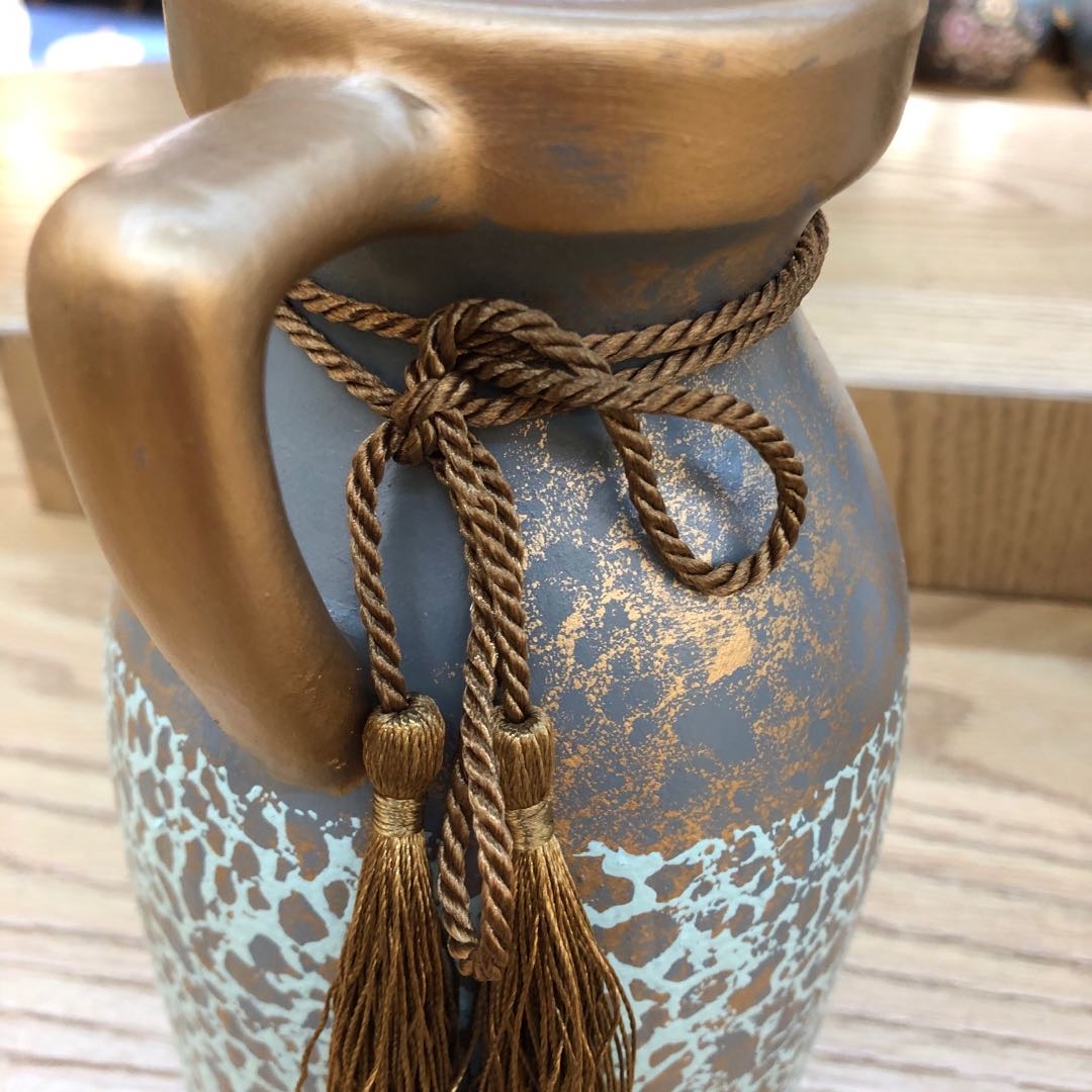 双肩复古陶瓷花盆工艺品家居摆件欧式花瓶产品图