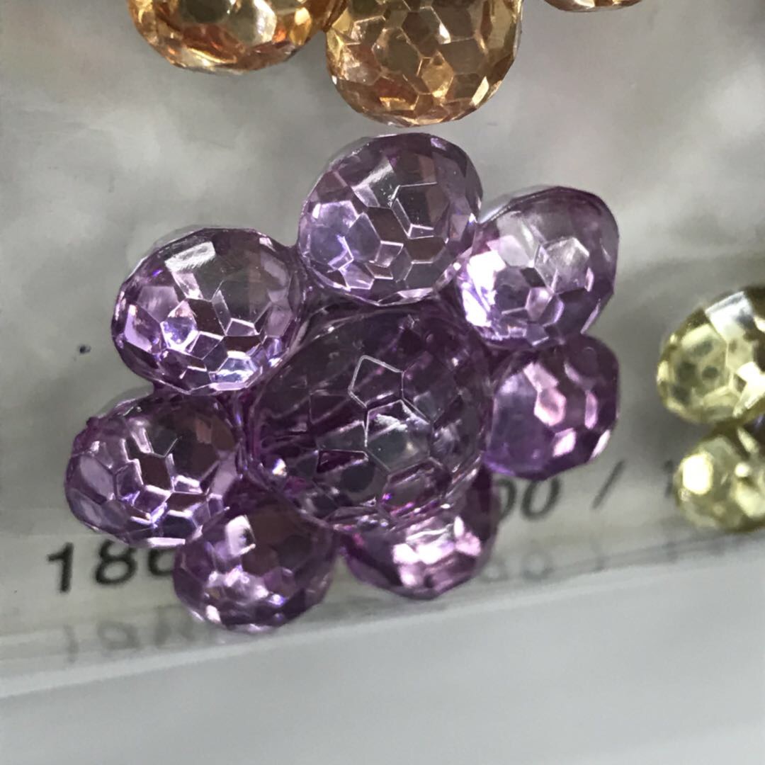Spot Fashion Purple Transparent Acrylic Three-Dimensional Flower Decorative Button Dress Buttons Specification drawing