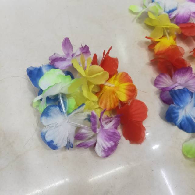 彩色花瓣手环头环颈环草裙配件产品图