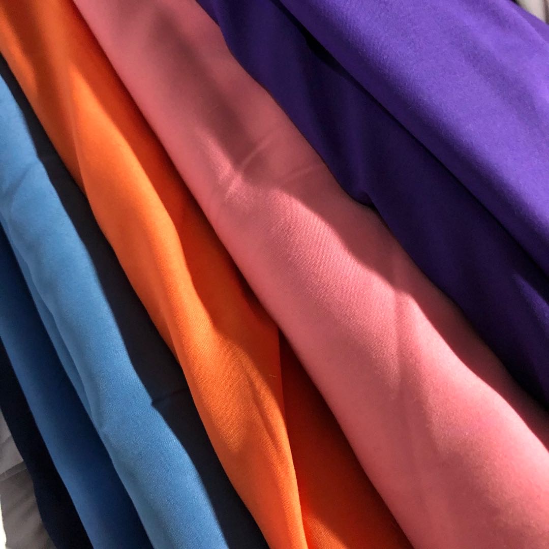 All-polyester fabric, multi-color solid color, factory direct sales. New products of the season available for wholesale or retail. High quality Specification image