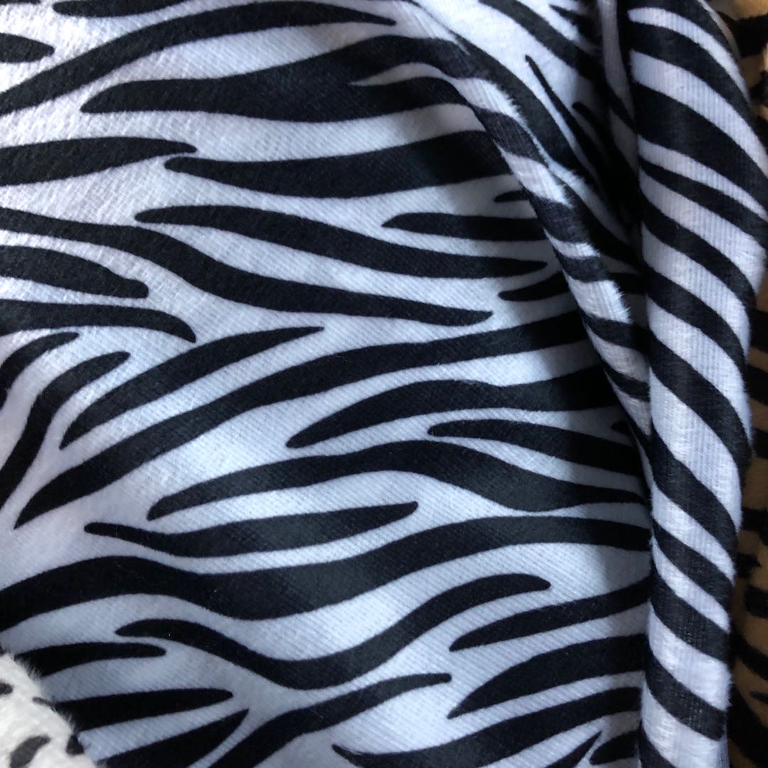 Short plush fabric, plush toy fabric in stock, animal print factory direct sales Specification image